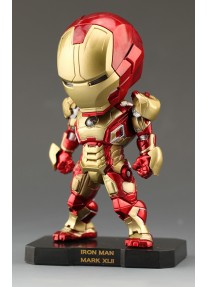 Екшън фигурка на Iron Man със светлинни ефекти